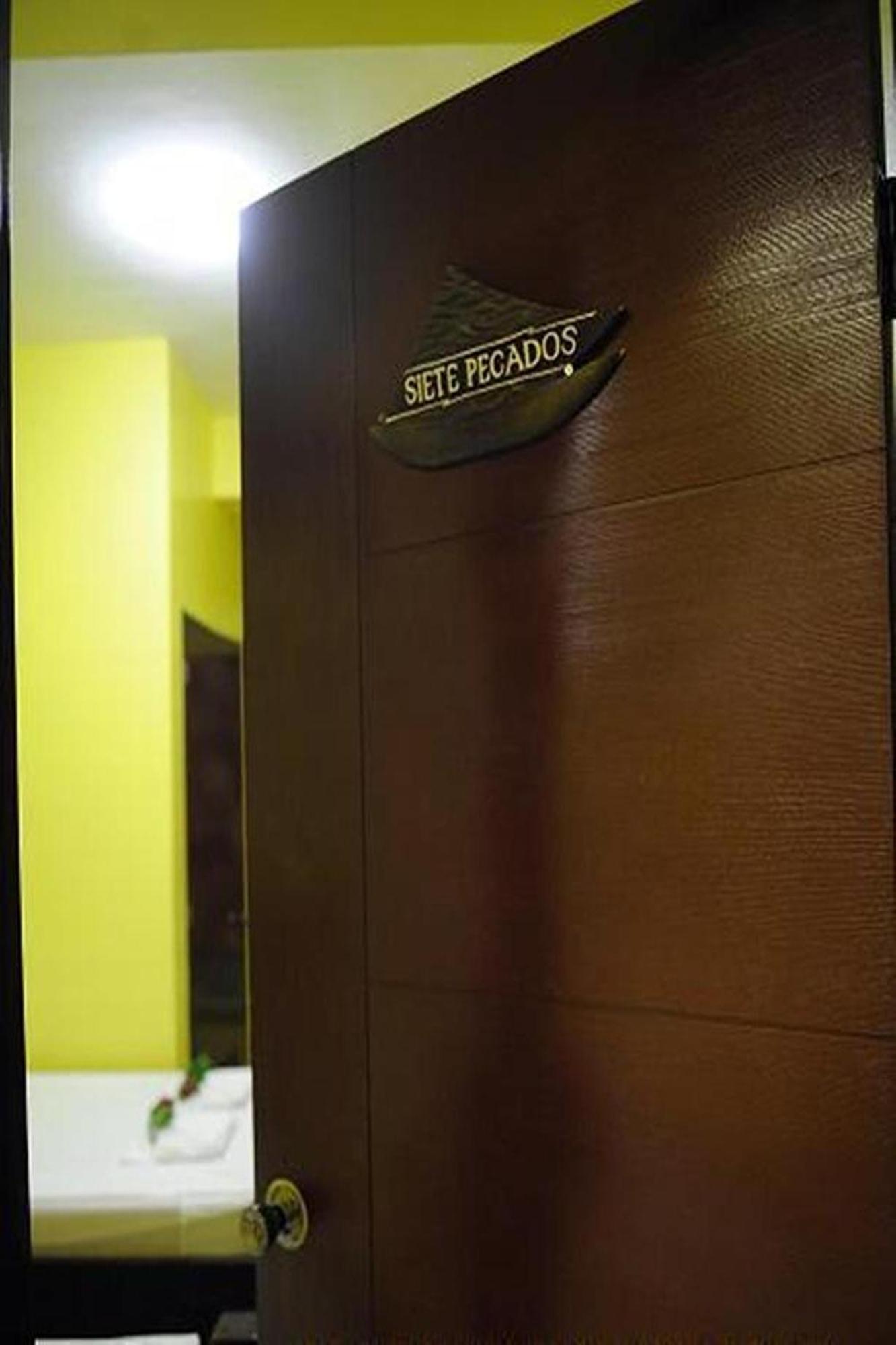 Luis Bay Travellers Lodge Coron Esterno foto