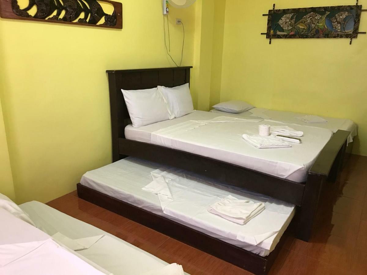 Luis Bay Travellers Lodge Coron Esterno foto